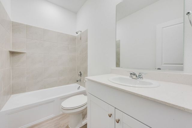 228 Macadamia Drive, Azle, TX 76020
