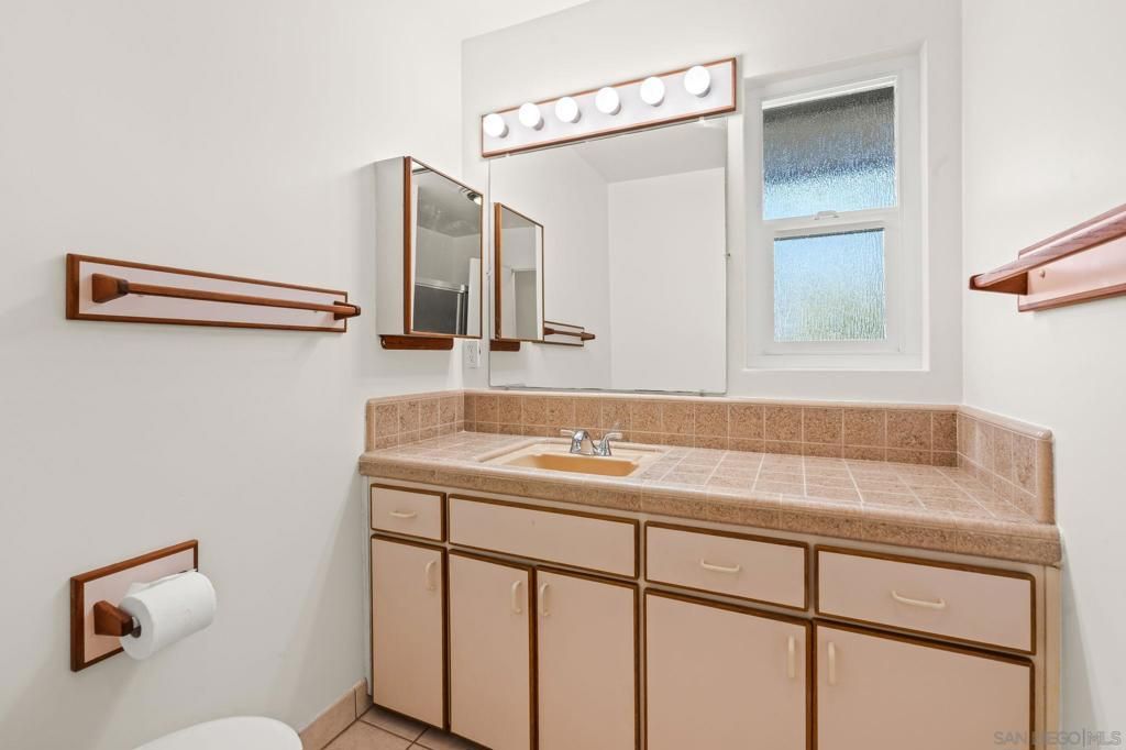 Image 14 of property listing at 5295 Joan Ct, San Diego, CA 92115