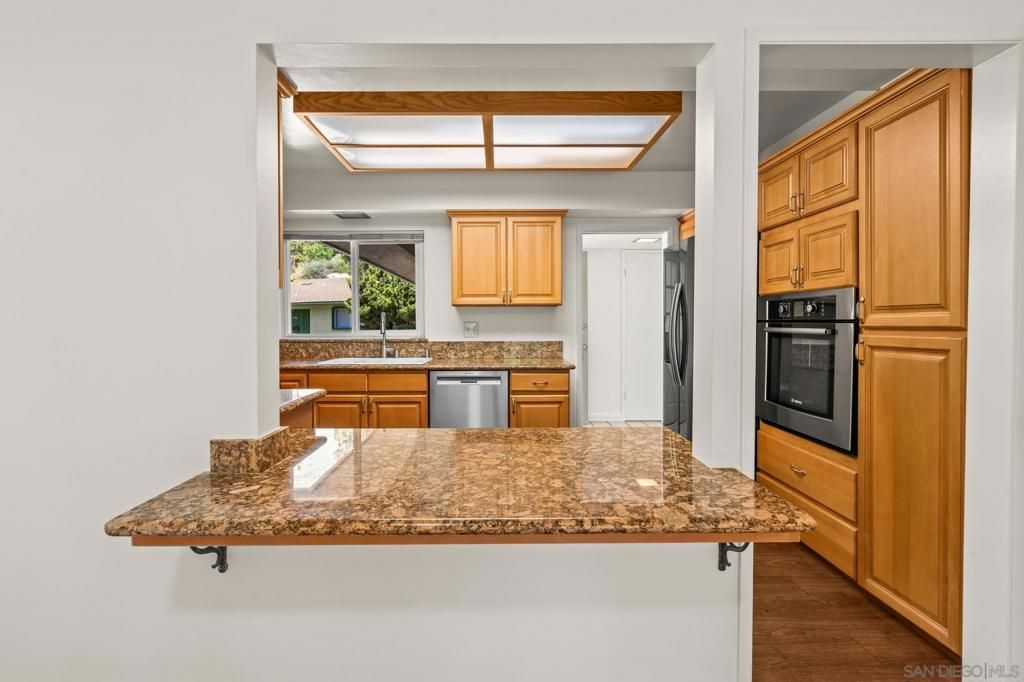 Image 8 of property listing at 5295 Joan Ct, San Diego, CA 92115