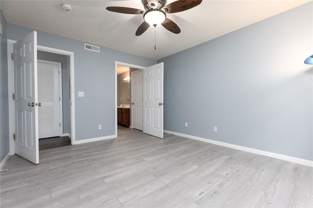 8111 N LAWNDALE Avenue 1C, Kansas City, MO 64119