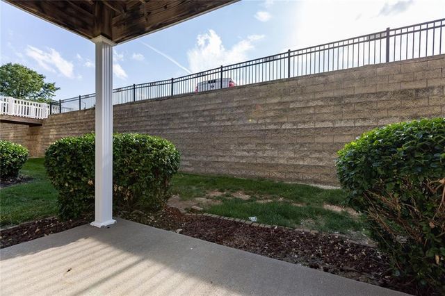 8111 N LAWNDALE Avenue 1C, Kansas City, MO 64119