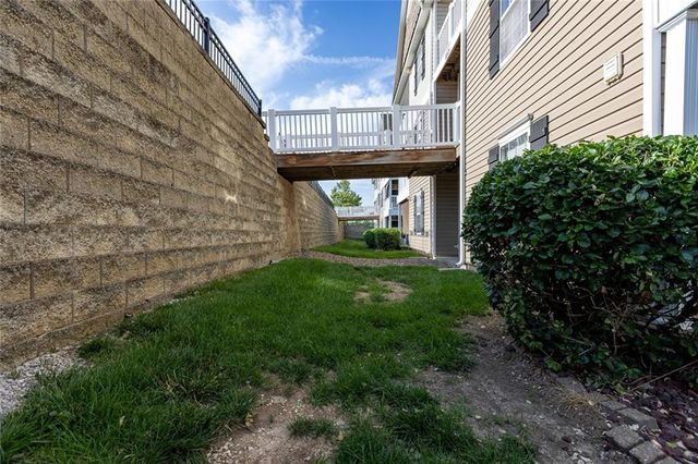 8111 N LAWNDALE Avenue 1C, Kansas City, MO 64119