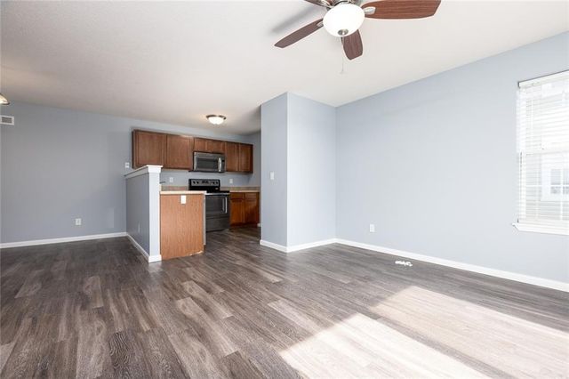 8111 N LAWNDALE Avenue 1C, Kansas City, MO 64119