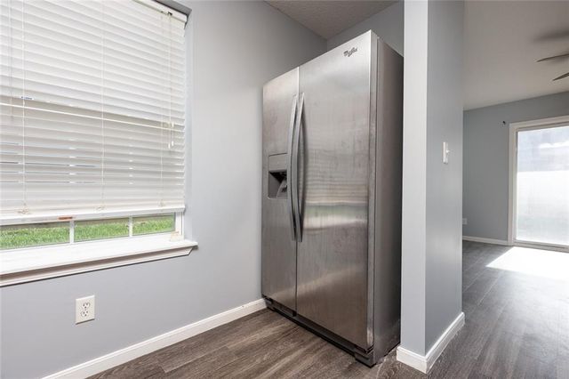 8111 N LAWNDALE Avenue 1C, Kansas City, MO 64119