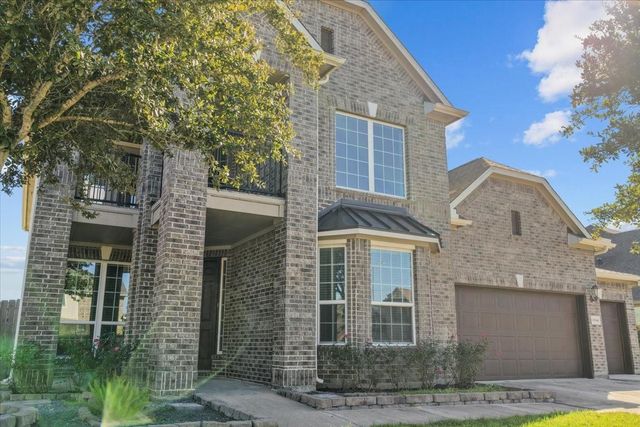 13814 Russell Court Court, Mont Belvieu, TX 77523