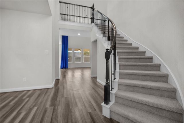13814 Russell Court Court, Mont Belvieu, TX 77523