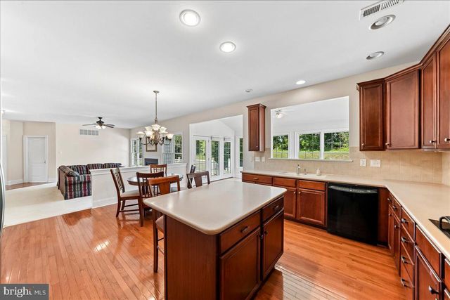 609 WINSTON LN, West Chester, PA 19382