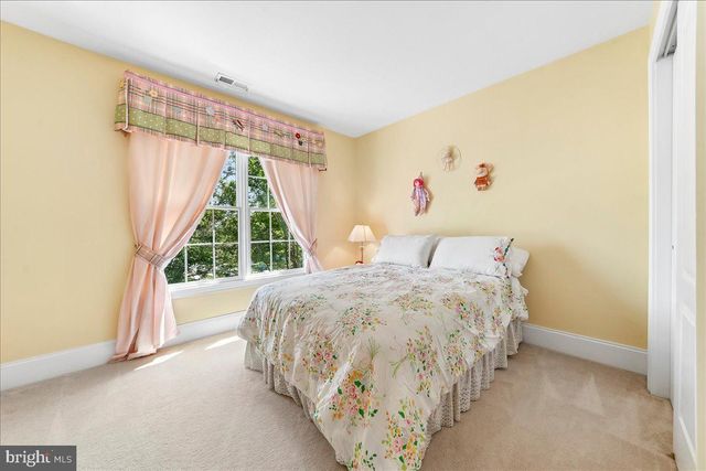 609 WINSTON LN, West Chester, PA 19382