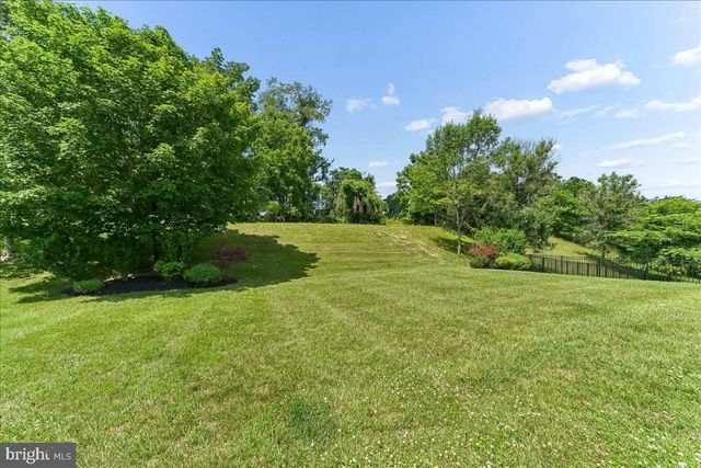 609 WINSTON LN, West Chester, PA 19382
