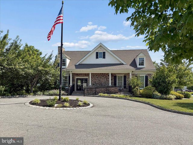 609 WINSTON LN, West Chester, PA 19382