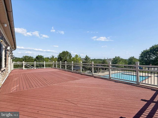 609 WINSTON LN, West Chester, PA 19382