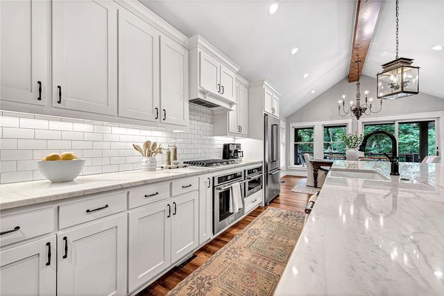 200 Kayla Drive, Rogers, AR 72756