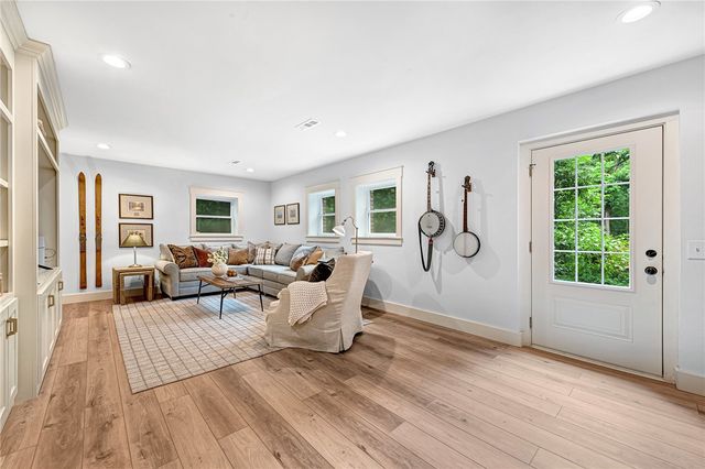 200 Kayla Drive, Rogers, AR 72756