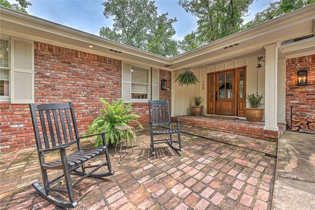 200 Kayla Drive, Rogers, AR 72756