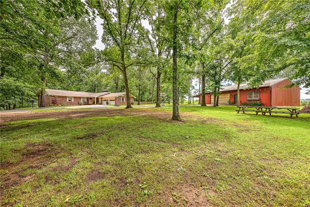 200 Kayla Drive, Rogers, AR 72756