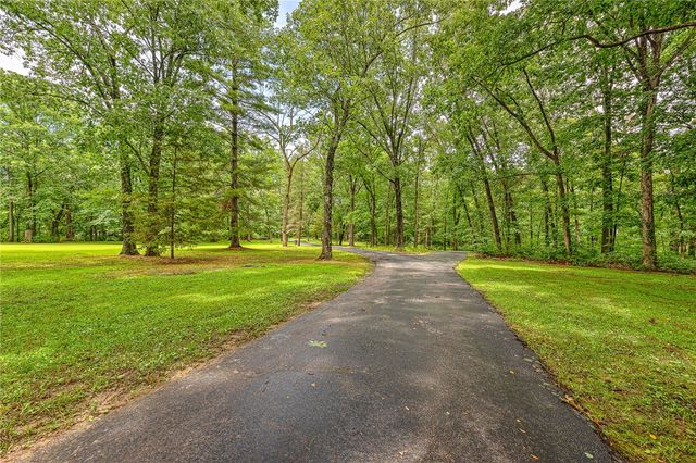 200 Kayla Drive, Rogers, AR 72756