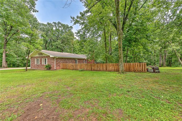 200 Kayla Drive, Rogers, AR 72756