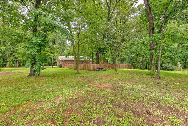 200 Kayla Drive, Rogers, AR 72756