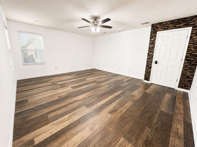 9126 FREEDOM HILL DR, Seffner, FL 33584