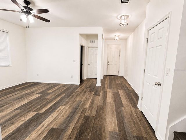 9126 FREEDOM HILL DR, Seffner, FL 33584