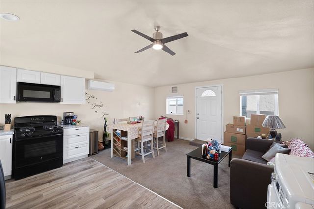 2046 W 112th, Los Angeles, CA 90047