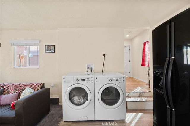 2046 W 112th, Los Angeles, CA 90047