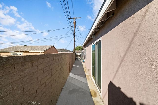 2046 W 112th, Los Angeles, CA 90047