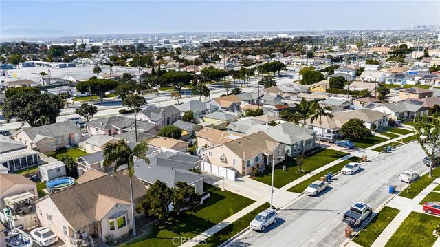 2046 W 112th, Los Angeles, CA 90047