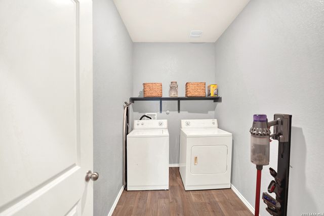 4347 Lake Ritter, St Hedwig, TX 78152