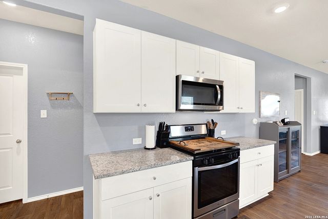 4347 Lake Ritter, St Hedwig, TX 78152