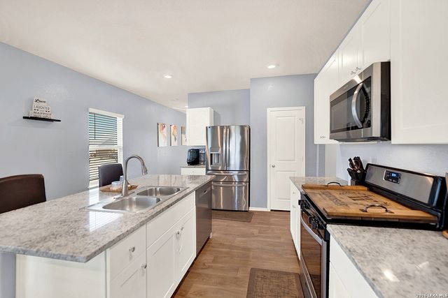 4347 Lake Ritter, St Hedwig, TX 78152