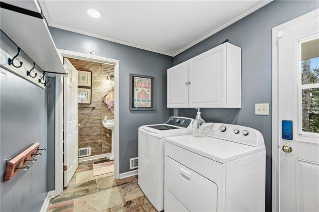 1643 Chateau Drive, Atlanta, GA 30338