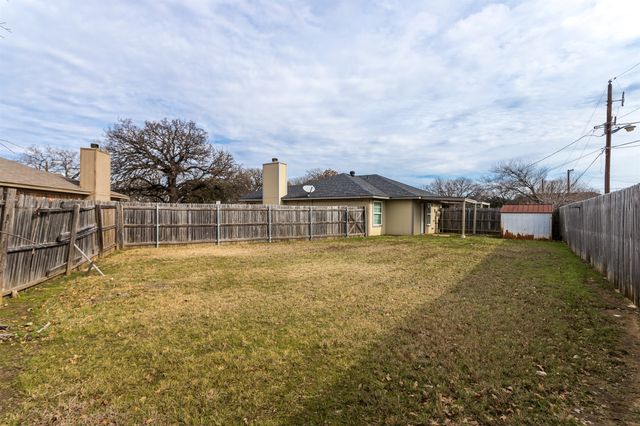 9 Foster Court, Mansfield, TX 76063