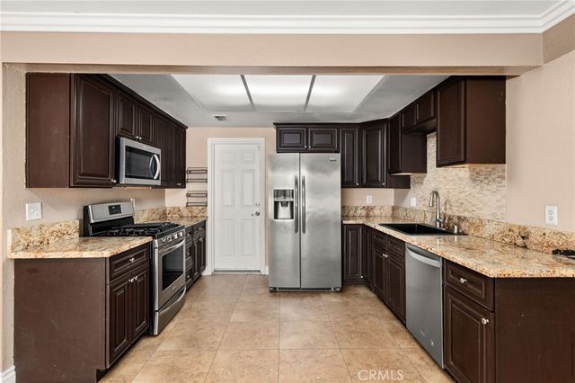 7415 Candle Light Drive, Jurupa Valley, CA 92509