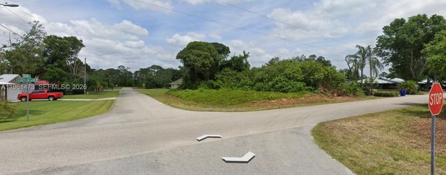 440 GARFIELD AVE NE, Lake Placid, FL 33852