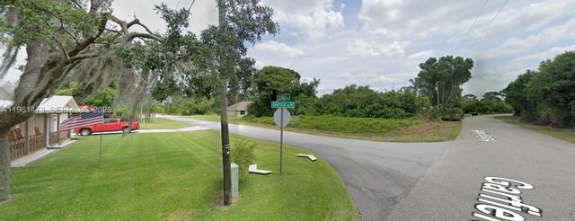 440 GARFIELD AVE NE, Lake Placid, FL 33852