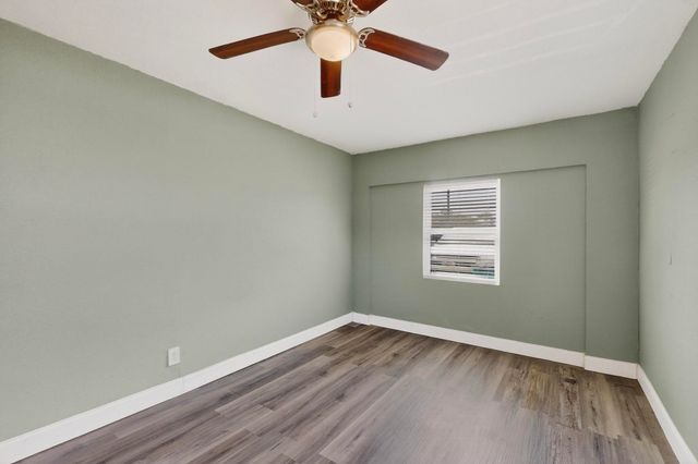 9805 Grady Lane, Dallas, TX 75217