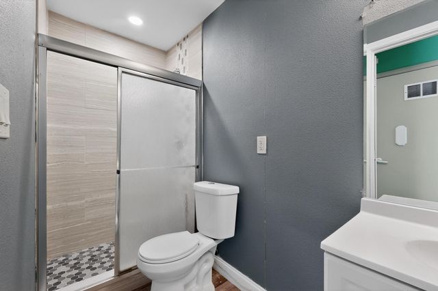 9805 Grady Lane, Dallas, TX 75217