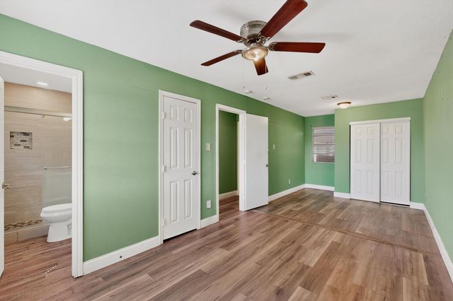 9805 Grady Lane, Dallas, TX 75217