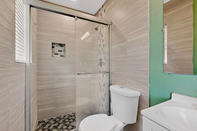 9805 Grady Lane, Dallas, TX 75217