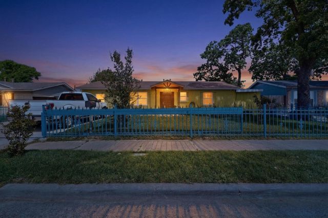 9805 Grady Lane, Dallas, TX 75217