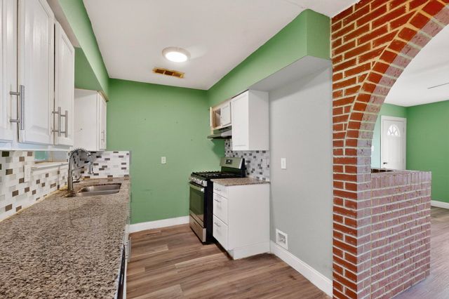 9805 Grady Lane, Dallas, TX 75217