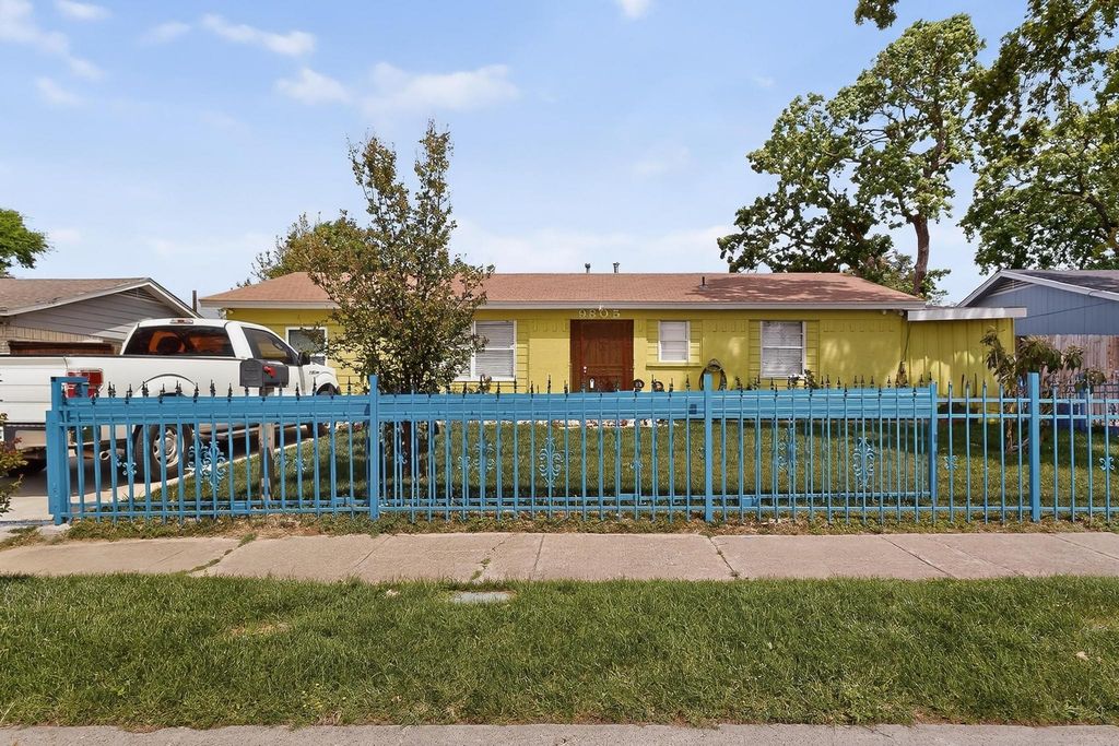 9805 Grady Lane, Dallas, TX 75217