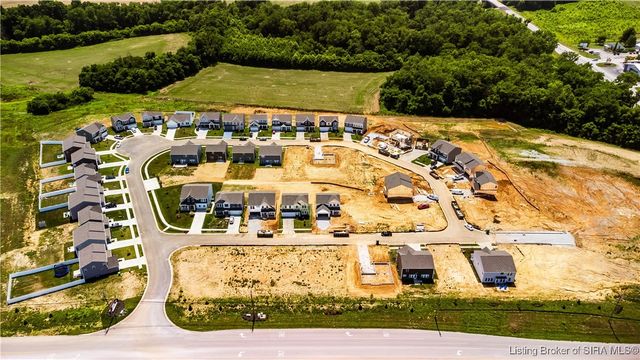 8222 Crescent Cove, Charlestown, IN 47111