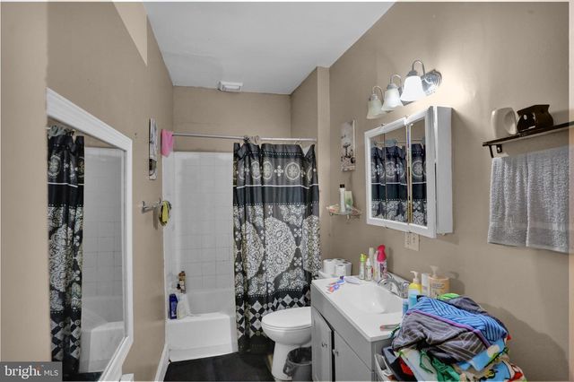 2040 CREEK RD, Glenmoore, PA 19343