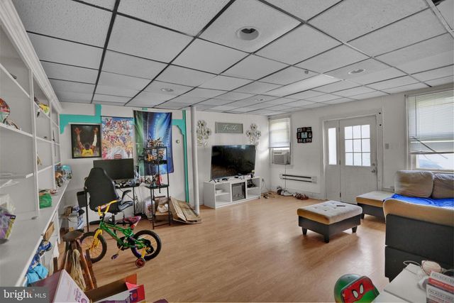 2040 CREEK RD, Glenmoore, PA 19343