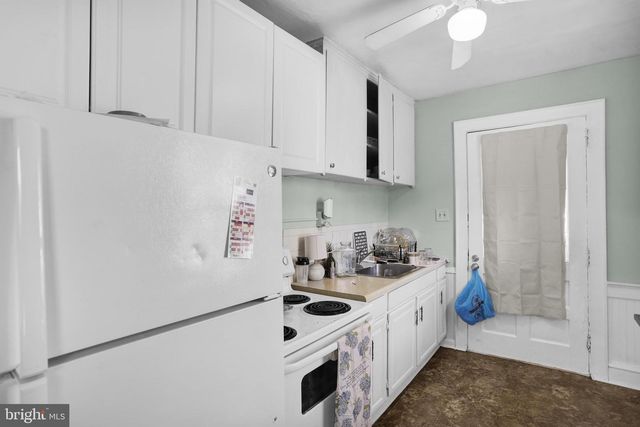 2040 CREEK RD, Glenmoore, PA 19343