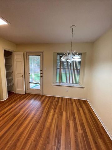 3454 Flowstone LN, Round Rock, TX 78681