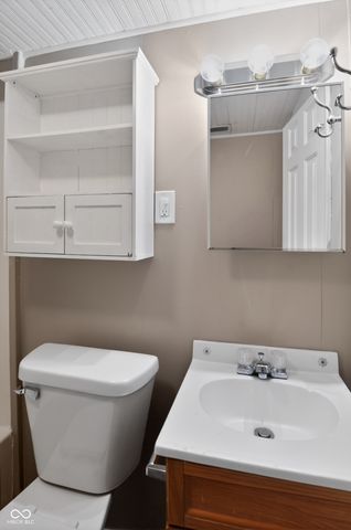 1026 E Third Street, Greenfield, IN 46140