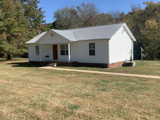 5297 hwy 64, Pulaski, TN 38478